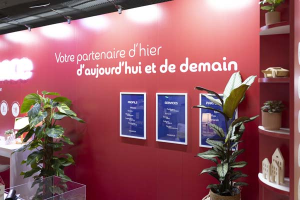 Accroche "Votre partenaire d'hier, d'aujourd'hui et de demain"